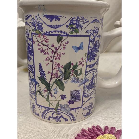 Set of 4 Mugs / Cups, Coffee / Tea, Floral pattern with 3-D Butterfly on handles - Picture 6 of 12